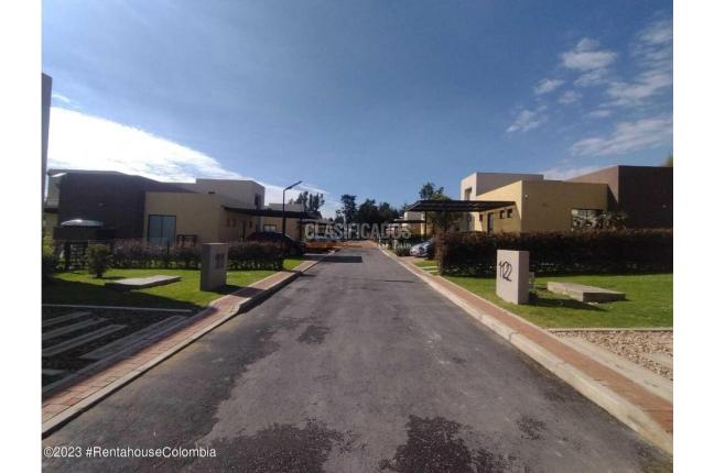 Casas, Venta, Cota - $1.380.000.000