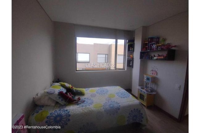 Casas, Venta, Cota - $900.000.000