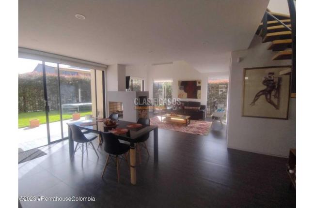 Casas, Venta, Cota - $900.000.000