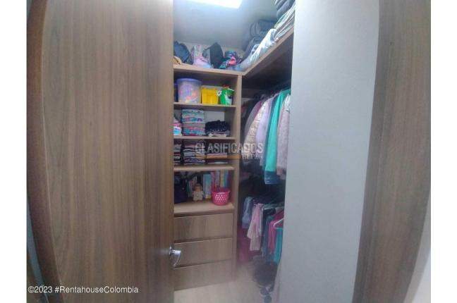 Casas, Venta, Cota - $900.000.000