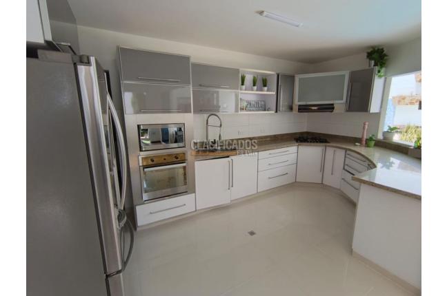 Casas, Alquiler, Ciudad Jardín - $10.000.000