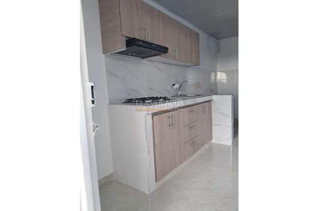 Apartaestudios, Alquiler, Salomia - $750.000