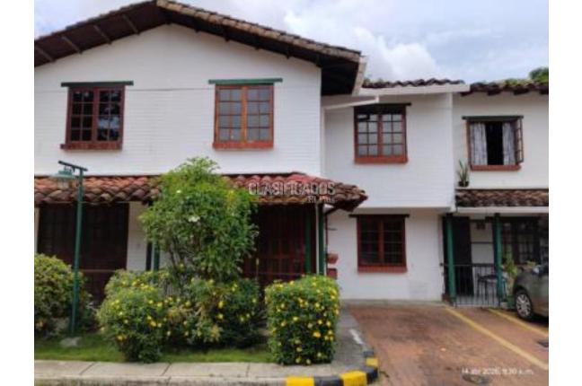 Casas, Venta en Alférez Real