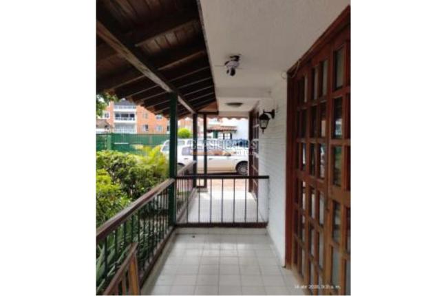 Casas, Venta en Alférez Real