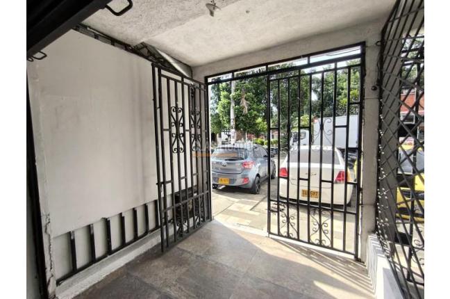 Locales y Bodegas, Alquiler, Villa del Prado - $1.200.000