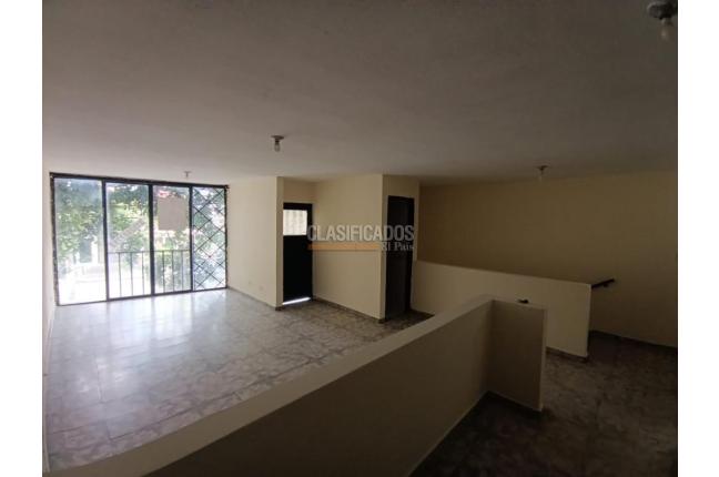 Casas, Alquiler, 20 de Julio - $1.100.000