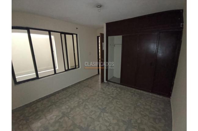 Casas, Alquiler, 20 de Julio - $1.100.000