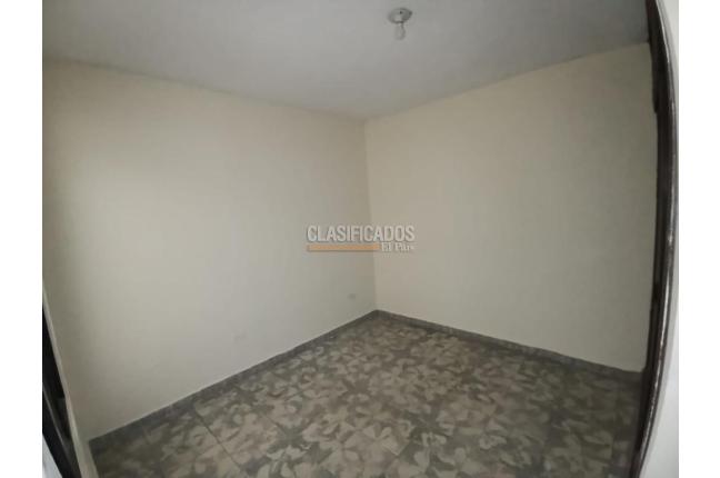 Casas, Alquiler, 20 de Julio - $1.100.000