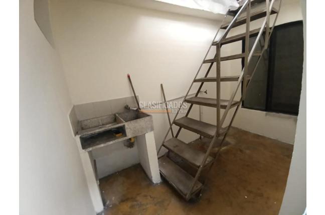 Casas, Alquiler, 20 de Julio - $1.100.000