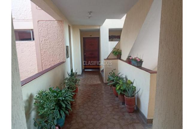 Apartamentos, Alquiler, Primero de Mayo - $1.400.000