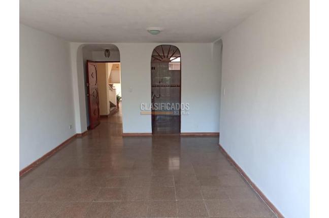 Apartamentos, Alquiler, Primero de Mayo - $1.400.000