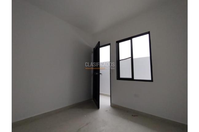 Casas, Alquiler, Floralia - $880.000