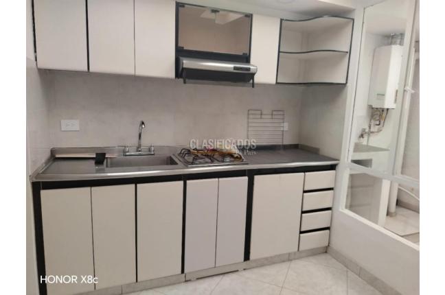 Casas, Alquiler, Bogotá - $2.400.000