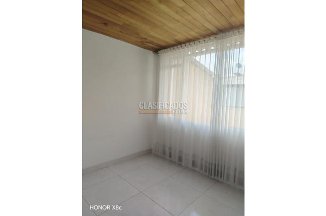 Casas, Alquiler, Bogotá - $2.400.000