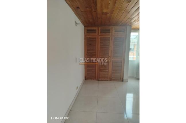 Casas, Alquiler, Bogotá - $2.400.000