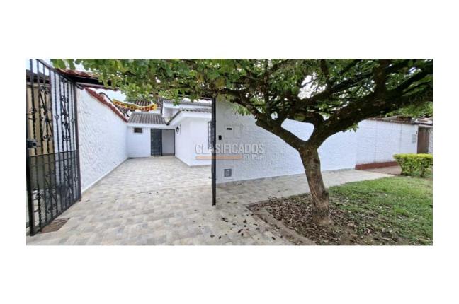 Casas, Venta en El Refugio