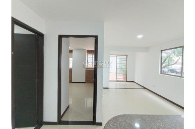 Apartamentos, Alquiler, Cuarto de Legua - $1.800.000