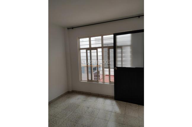 Apartamentos, Alquiler, Ciudad Córdoba - $700.000