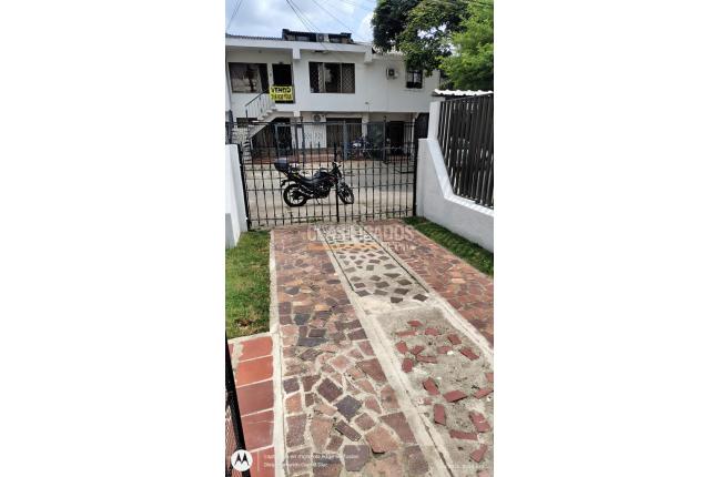 Casas, Alquiler en Prados del Norte