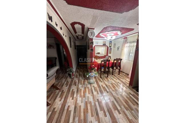 Casas, Venta en Manuela Beltrán