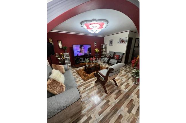 Casas, Venta en Manuela Beltrán