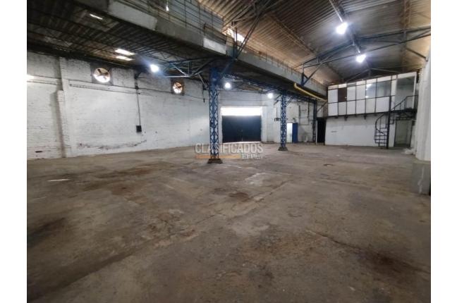 Locales y Bodegas, Alquiler, Manzanares - $12.000.000