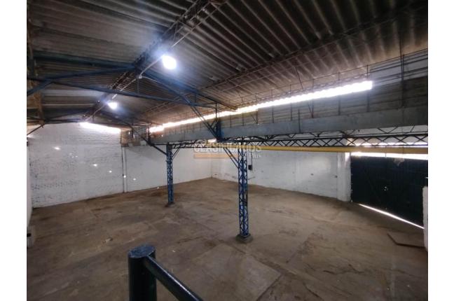 Locales y Bodegas, Alquiler, Manzanares - $12.000.000