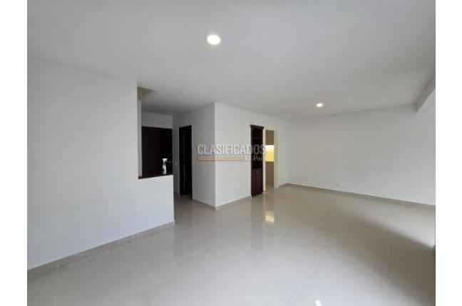 Casas, Alquiler, La Hacienda - $3.700.000