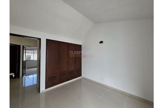 Casas, Alquiler, La Hacienda - $3.700.000