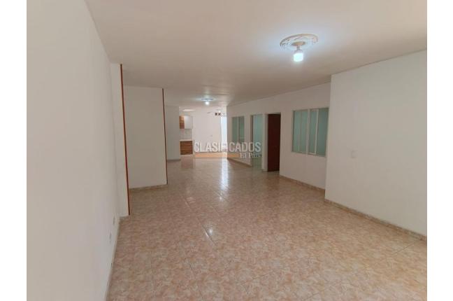 Apartamentos, Alquiler, Primero de Mayo - $1.700.000