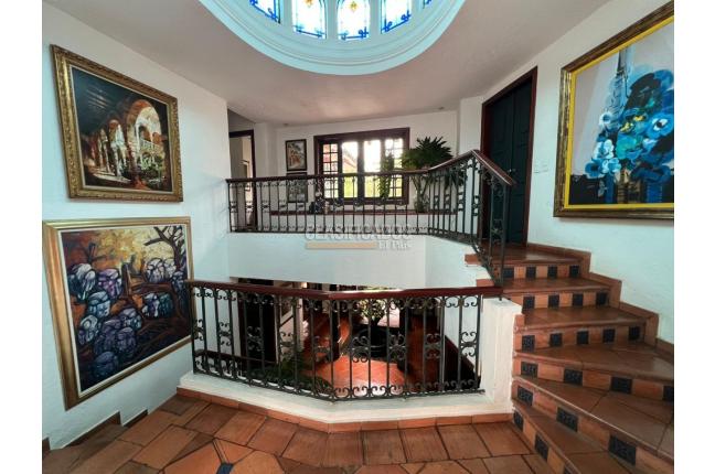 Casas, Venta en Ciudad Jardín