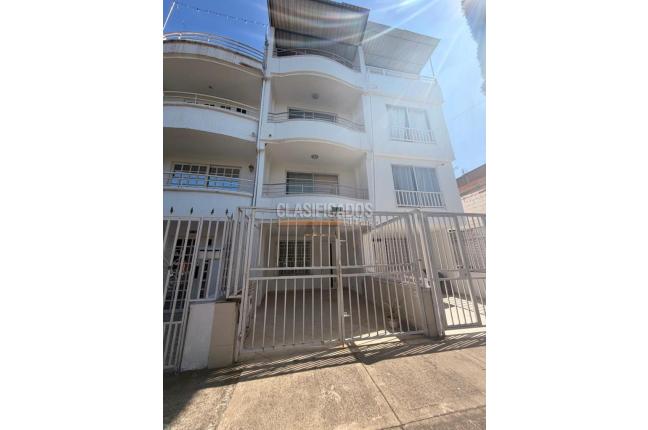 Casas, Alquiler en Calicanto