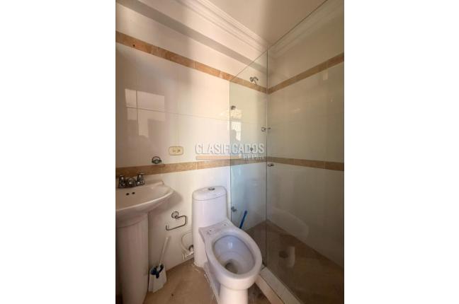 Casas, Alquiler, Calicanto - $3.800.000