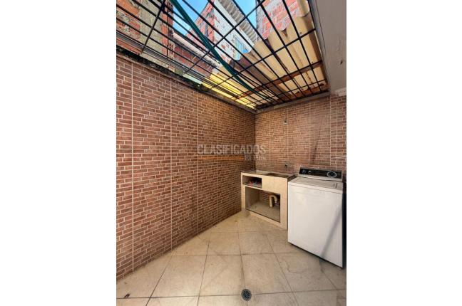 Casas, Alquiler, Calicanto - $3.800.000