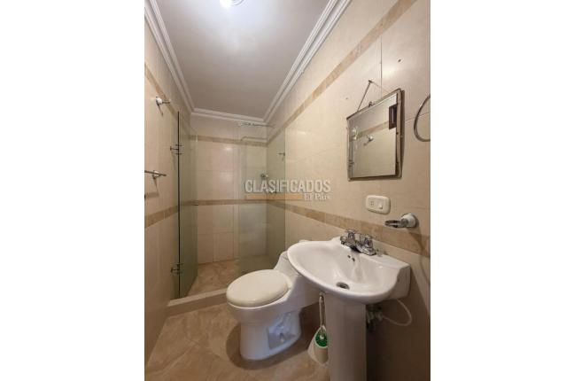 Casas, Alquiler, Calicanto - $3.800.000