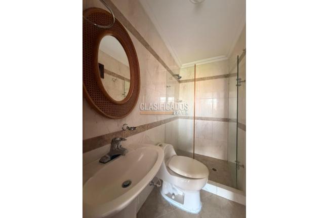 Casas, Alquiler, Calicanto - $3.800.000