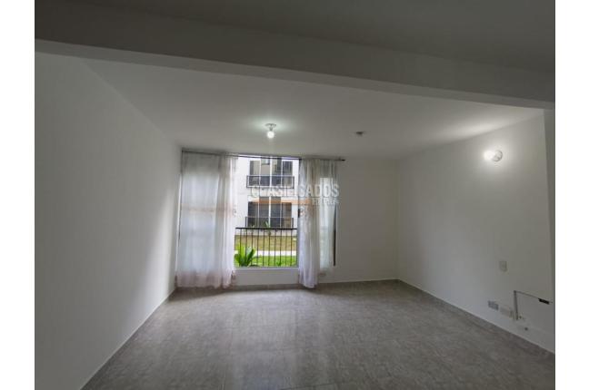 Apartamentos, Alquiler, Palmira - $900.000