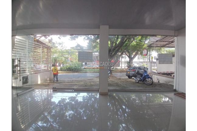 Locales y Bodegas, Alquiler, La Flora - $10.000.000