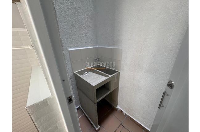 Apartamentos, Alquiler, Ciudad Pacifica - $1.200.000