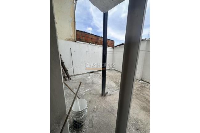 Casas, Venta, Miraflores - $590.000.000