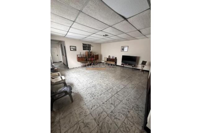 Casas, Venta, Miraflores - $590.000.000