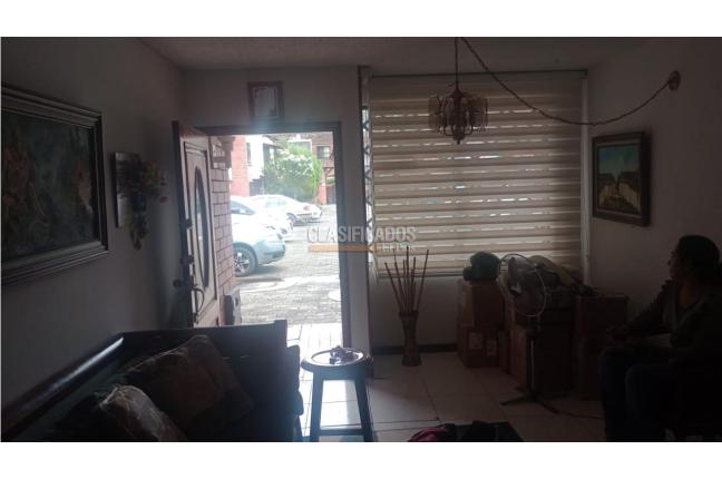 Casas, Venta en Santa Ana