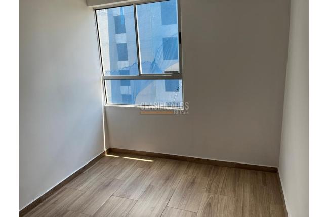 Apartamentos, Alquiler, Industrial - $1.700.000