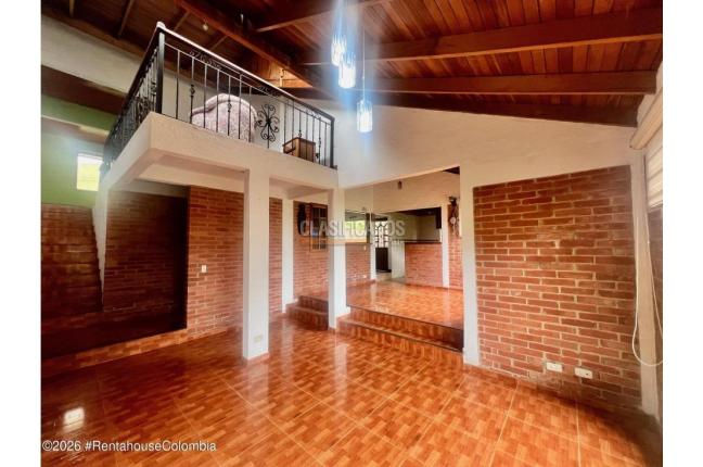 Casas, Alquiler, La Calera - $6.800.000