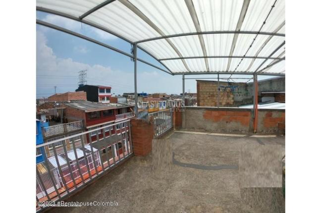 Casas, Venta, Bogotá - $930.000.000