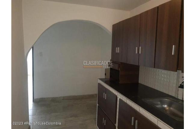Casas, Venta, Bogotá - $930.000.000