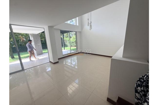 Casas, Alquiler, Ciudad Jardín - $9.000.000