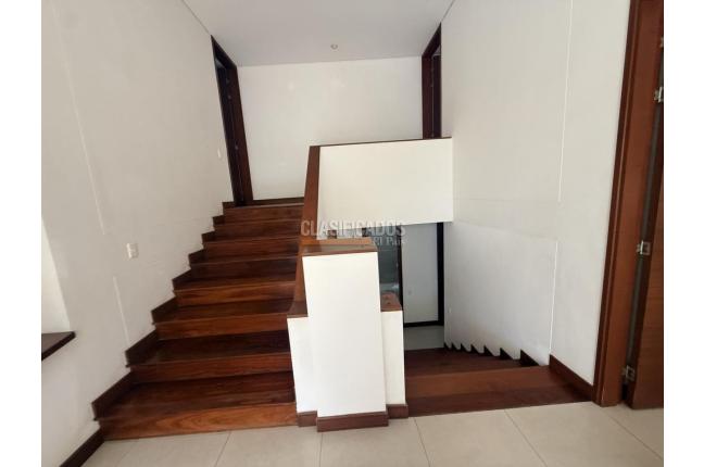 Casas, Alquiler, Ciudad Jardín - $9.000.000