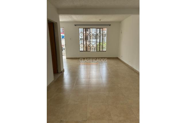 Casas, Alquiler en La Base