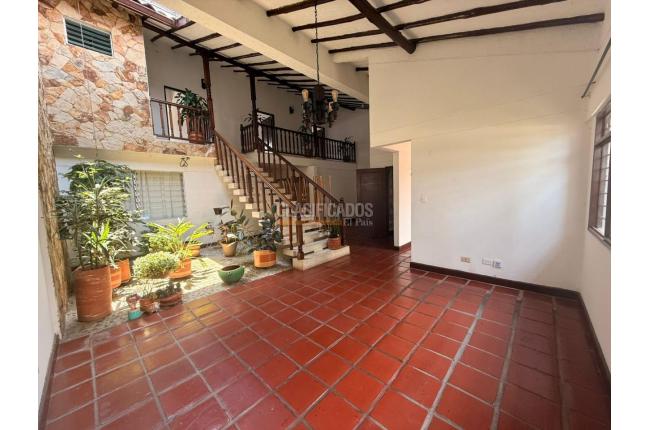 Casas, Alquiler, Mayapán - $4.000.000